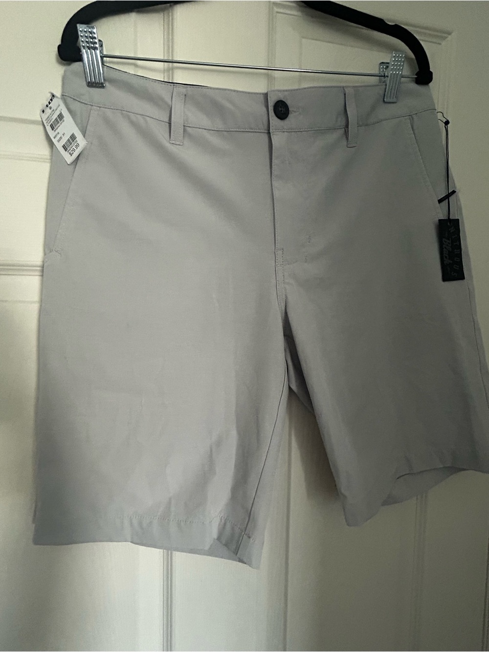 Men's Light Gray Shorts Size 31
